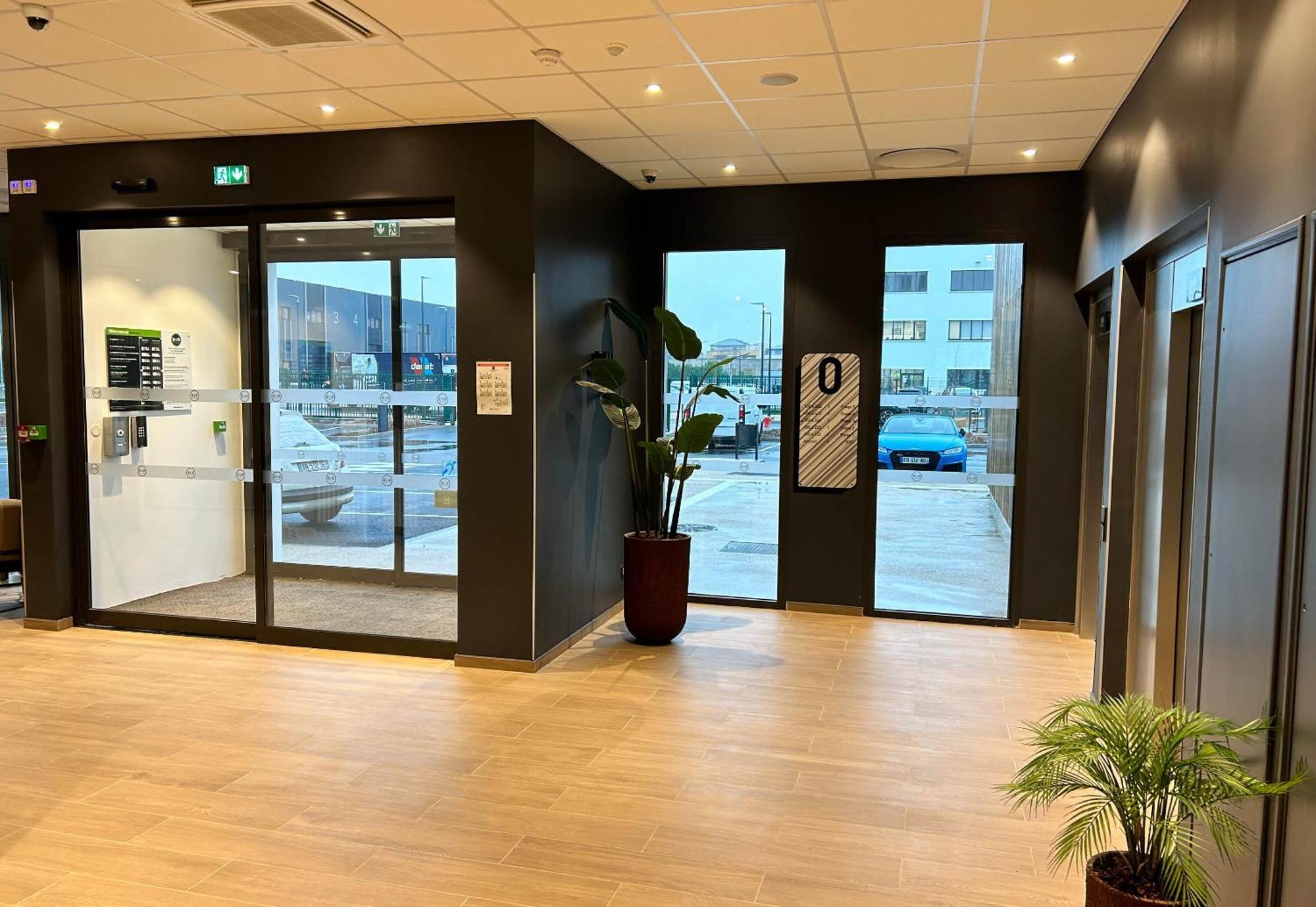 B&B Hotel Cergy Saint-Christophe Gare Εξωτερικό φωτογραφία